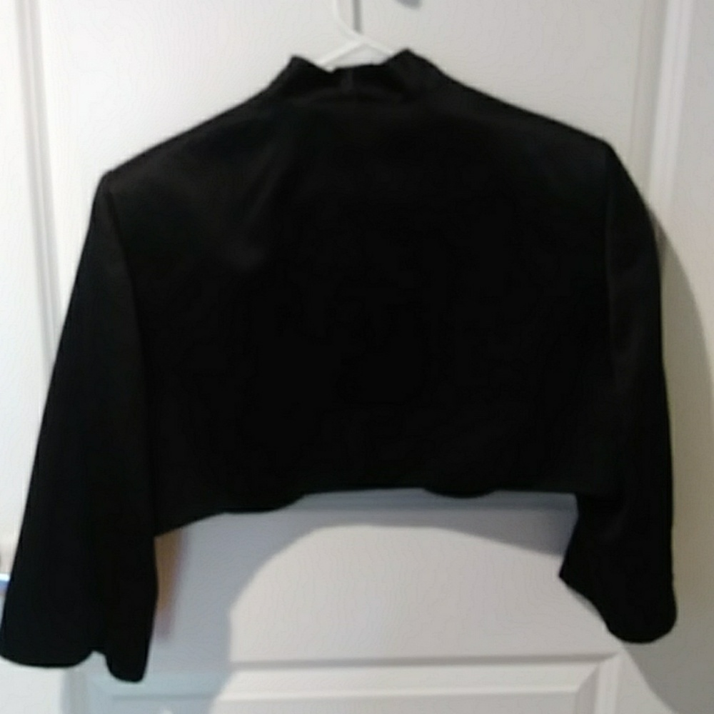 Shawl - Picture 2 of 2